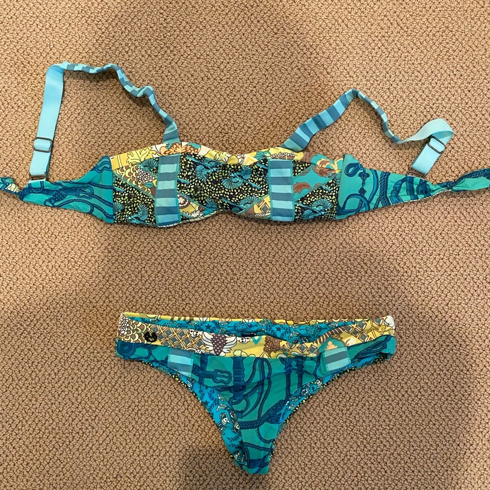 Size small maaji swimsuit